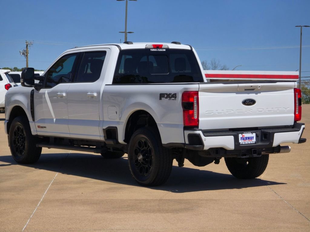 Used 2023 Ford F250 Lariat w/ Black Appearance Package image 6