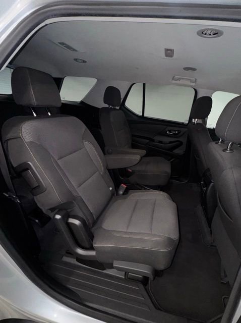 Used 2019 Chevrolet Traverse LT image 16