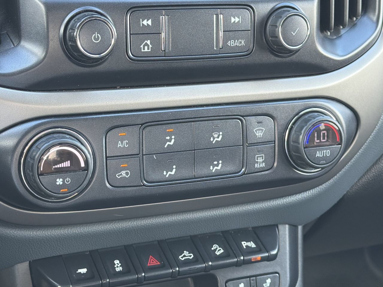 Used 2020 Chevrolet Colorado Z71 RWD image 22