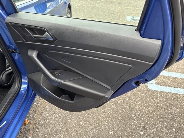 Used 2022 Volkswagen Jetta SE image 40