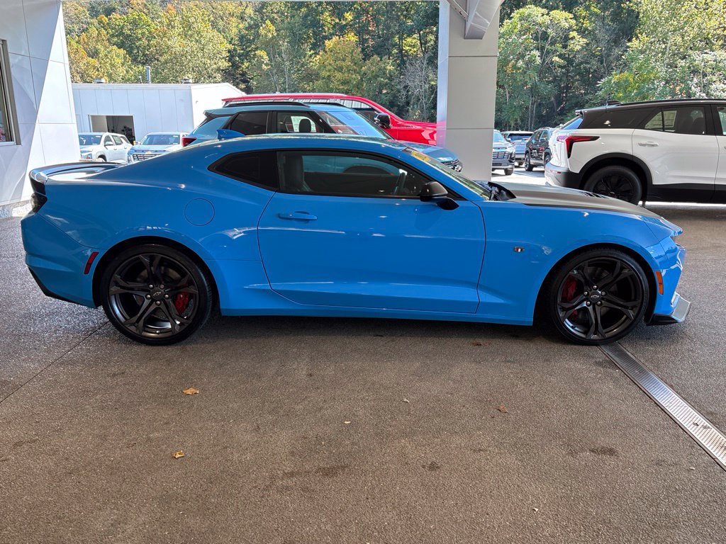 Certified 2022 Chevrolet Camaro SS RWD image 6