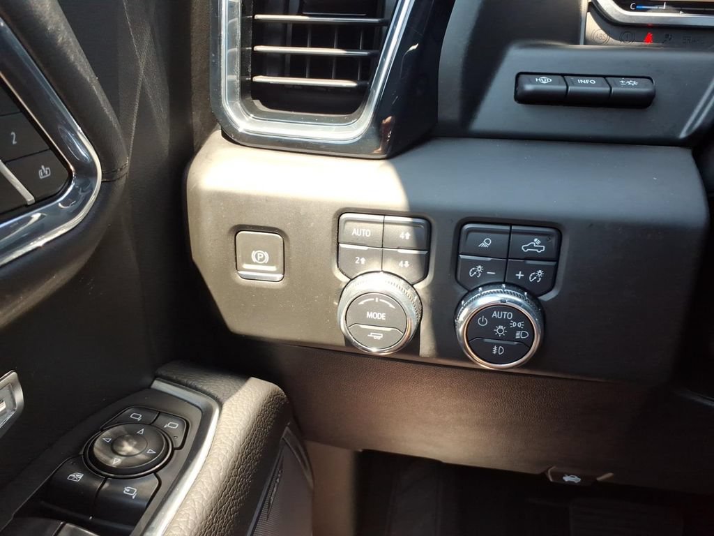 Used 2024 GMC Sierra 1500 Denali AWD/4WD image 26