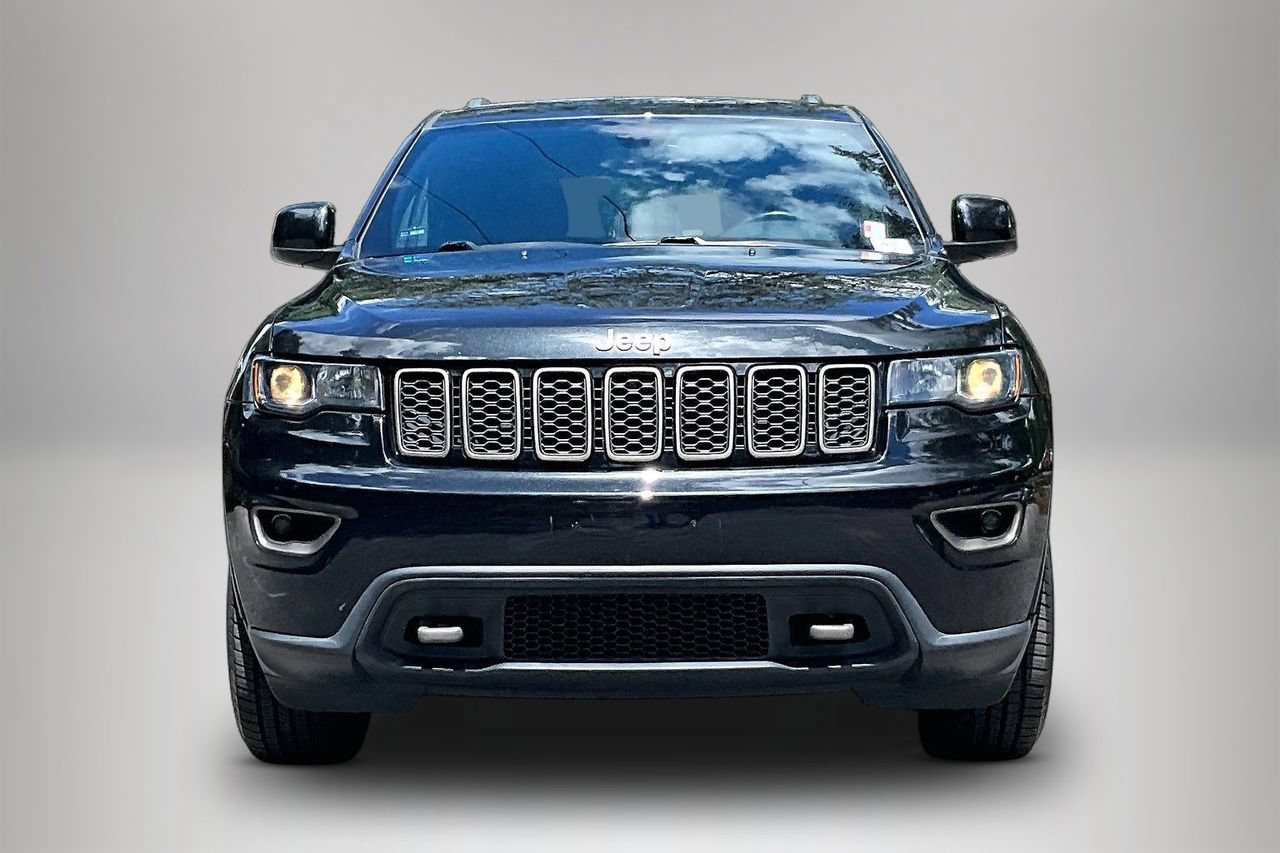Used 2016 Jeep Grand Cherokee Laredo 75th Anniversary AWD/4WD image 3