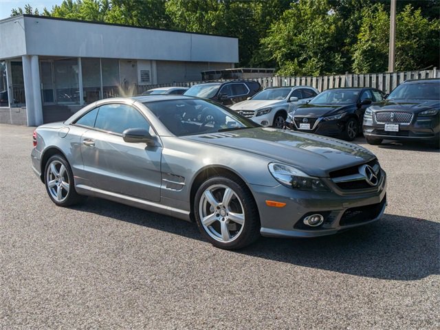 Used 2011 Mercedes-Benz SL 550 image 2