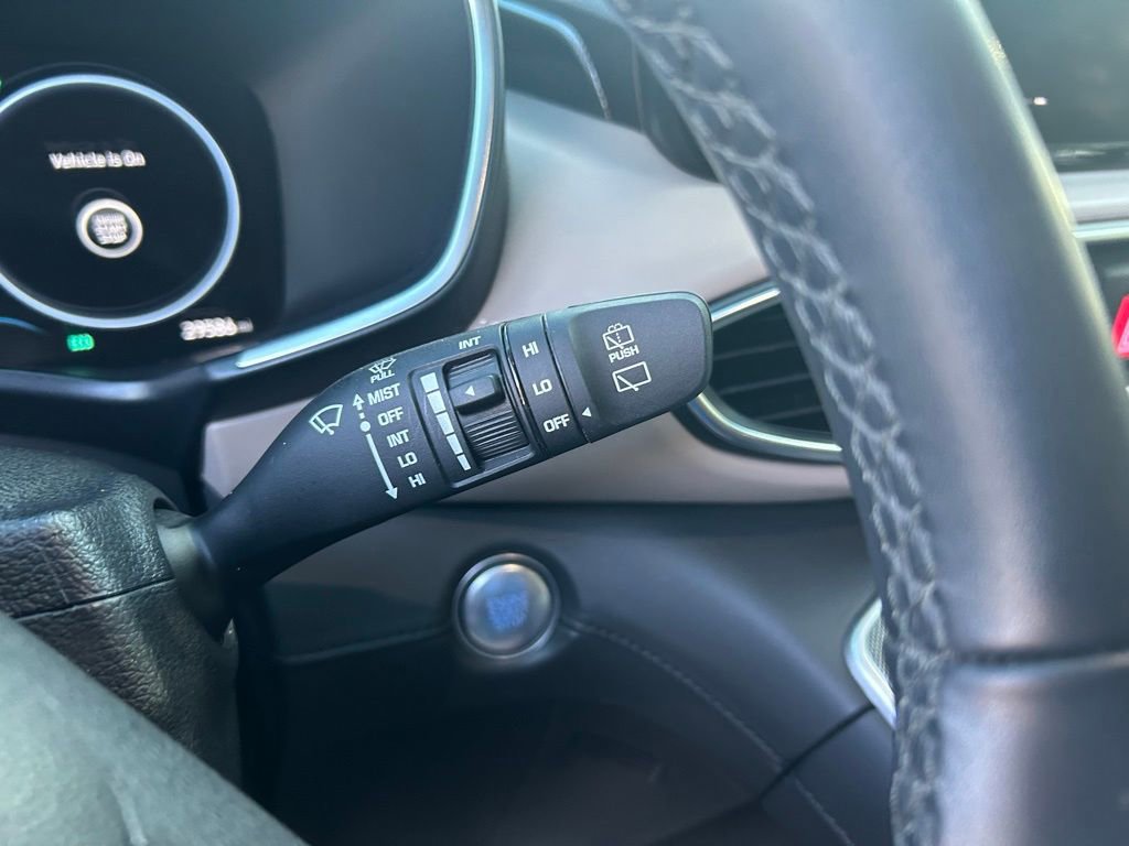 Used 2023 Hyundai Santa Fe SEL Premium image 22