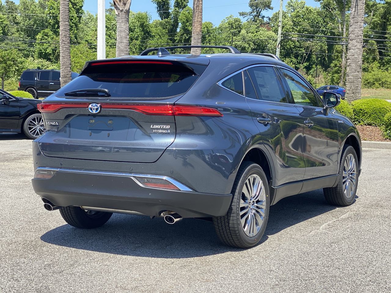 Used 2021 Toyota Venza Limited AWD/4WD image 5
