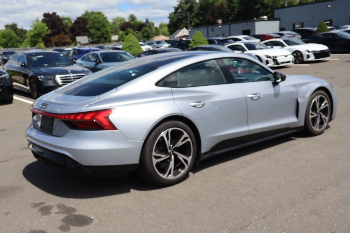 Used 2022 Audi e-tron GT Premium Plus AWD/4WD image 5