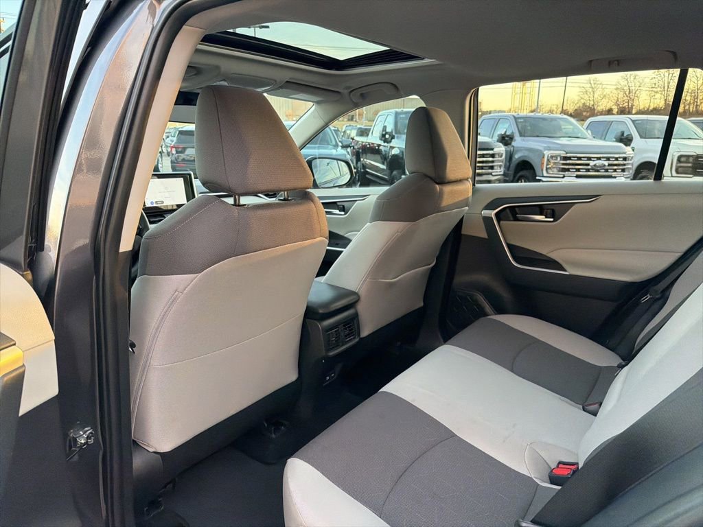 Used 2025 Toyota RAV4 XLE image 14