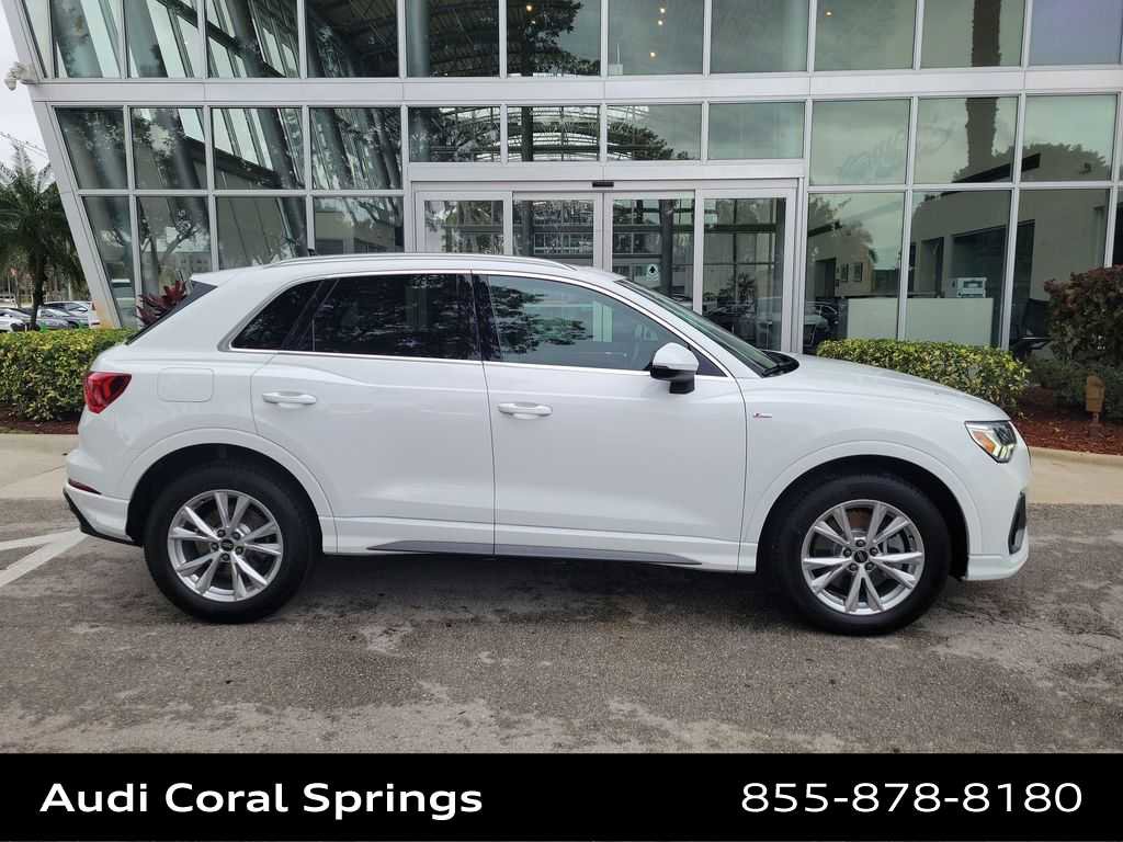 Used 2023 Audi Q3 2.0T Premium image 9
