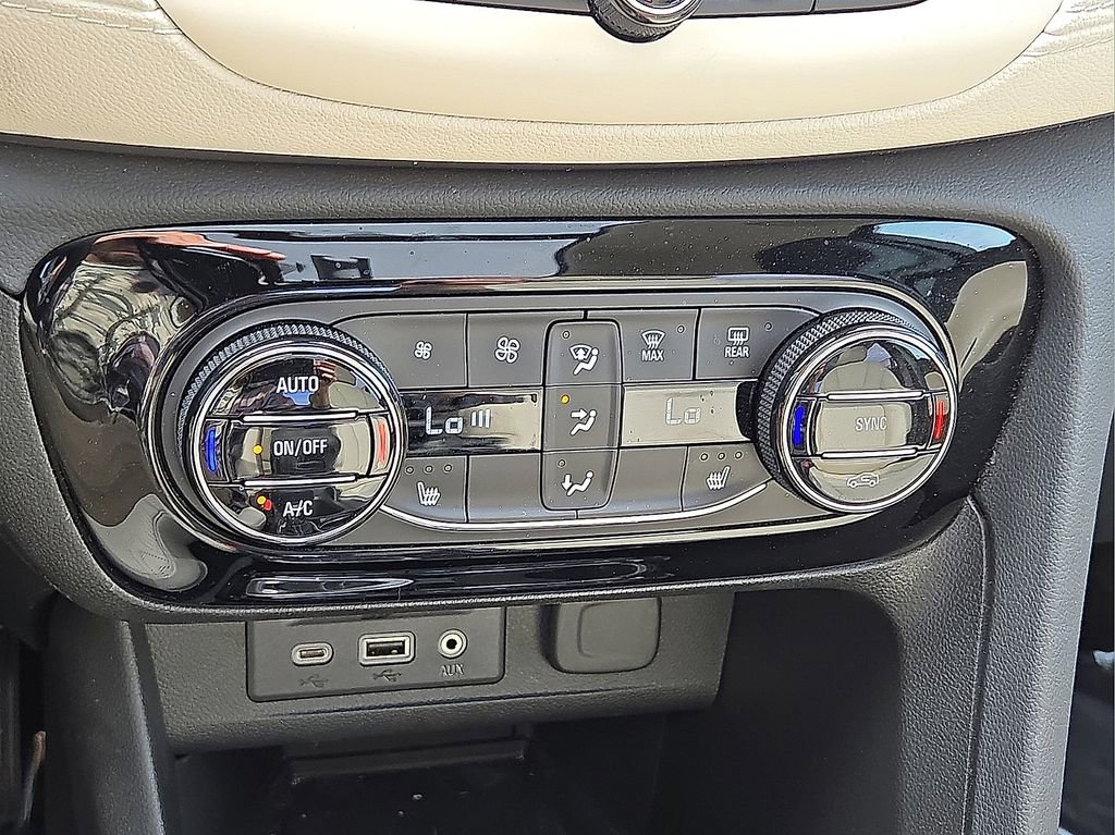 Used 2023 Buick Encore GX Essence w/ Advanced Technology Package image 29