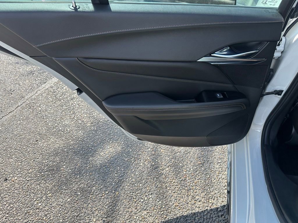 Used 2022 Cadillac CT4 V w/ LPO, ONYX Package image 16