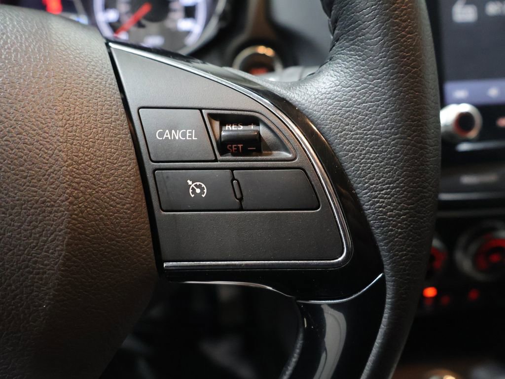 Used 2025 Mitsubishi Outlander Sport AWD image 34