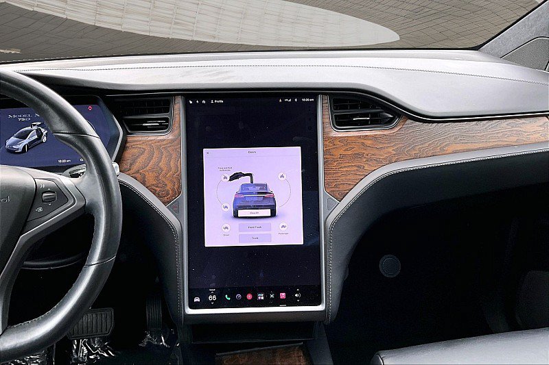 Used 2018 Tesla Model X 100D AWD/4WD image 5