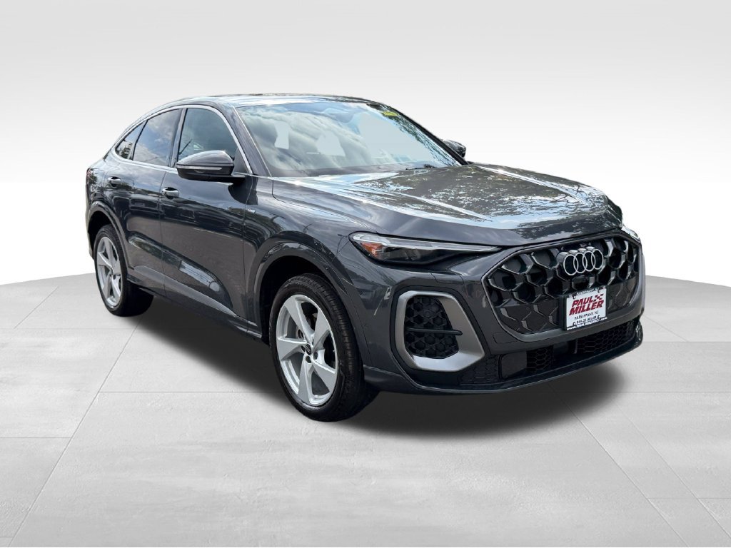 Used 2025 Audi Q5 Premium Plus AWD/4WD image 3