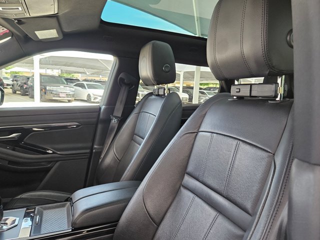 Used 2020 Land Rover Range Rover Evoque R-Dynamic SE image 19