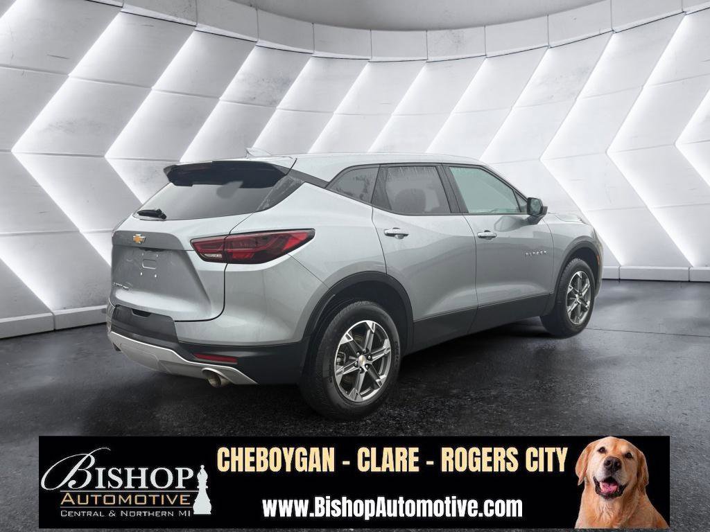 Used 2025 Chevrolet Blazer LT image 19