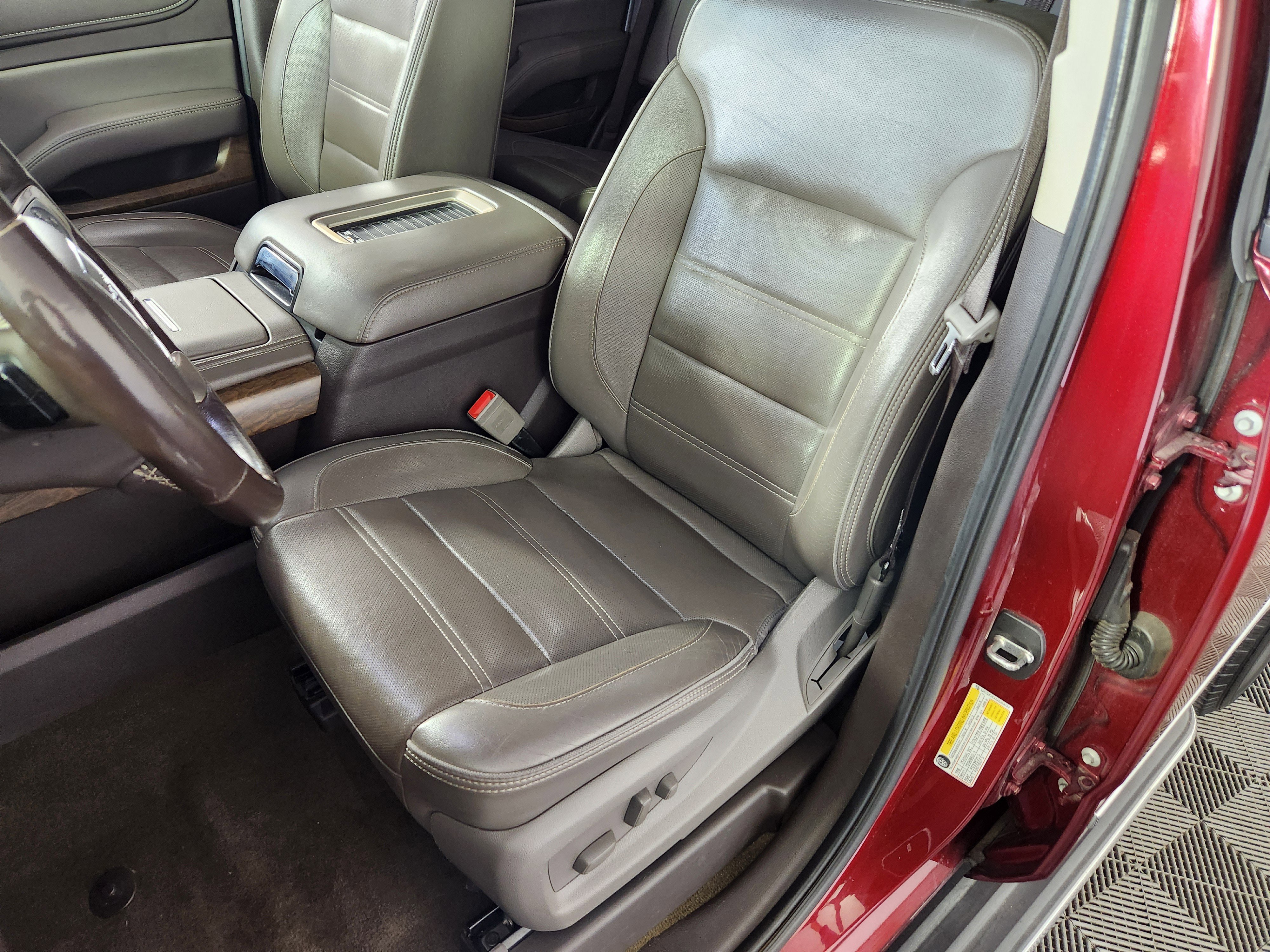 Used 2018 GMC Yukon Denali AWD/4WD image 12