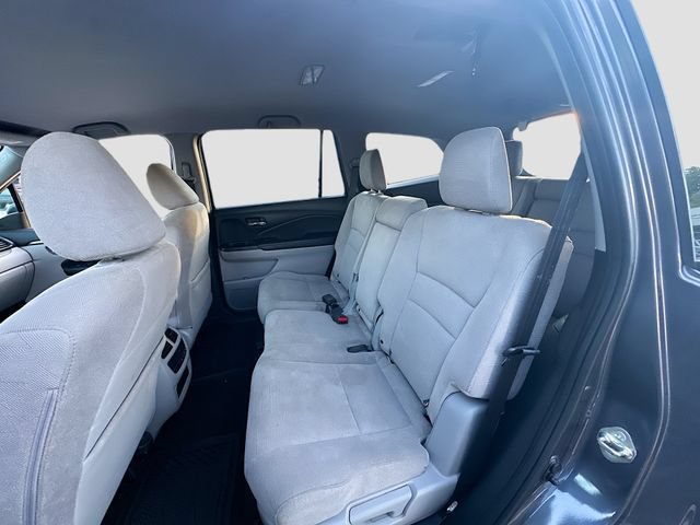 Used 2020 Honda Pilot EX image 24