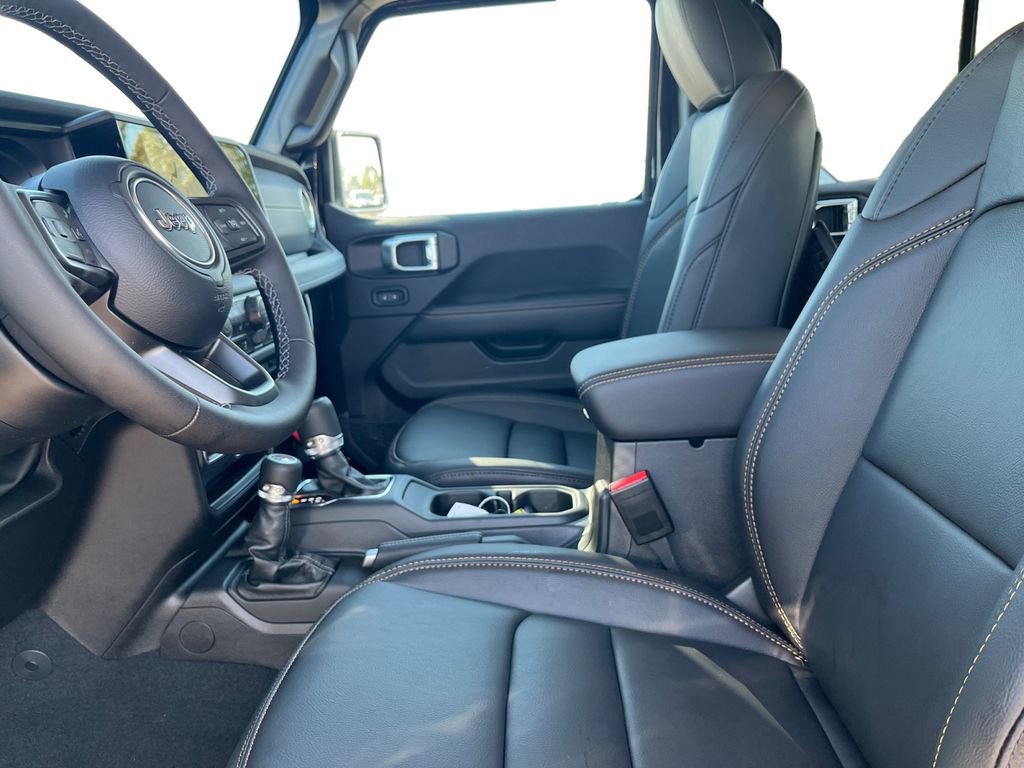 New 2026 Jeep Gladiator Mojave AWD/4WD image 19