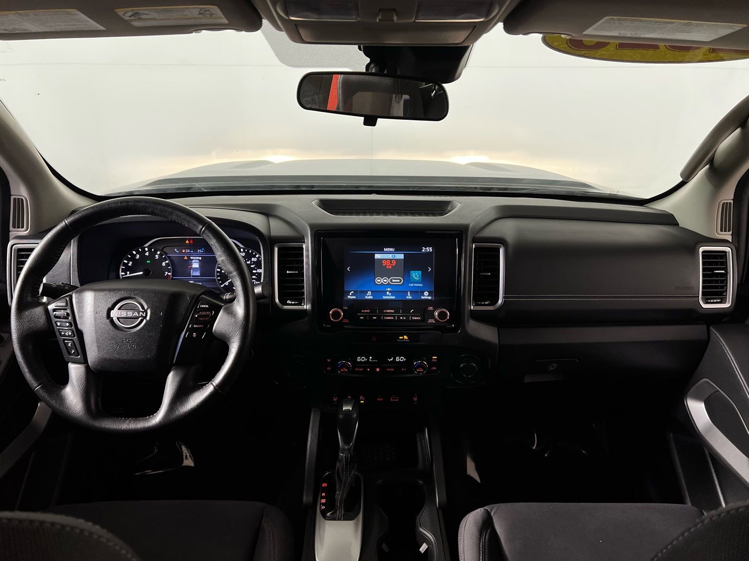 Used 2023 Nissan Frontier SV w/ SV Convenience Package image 23