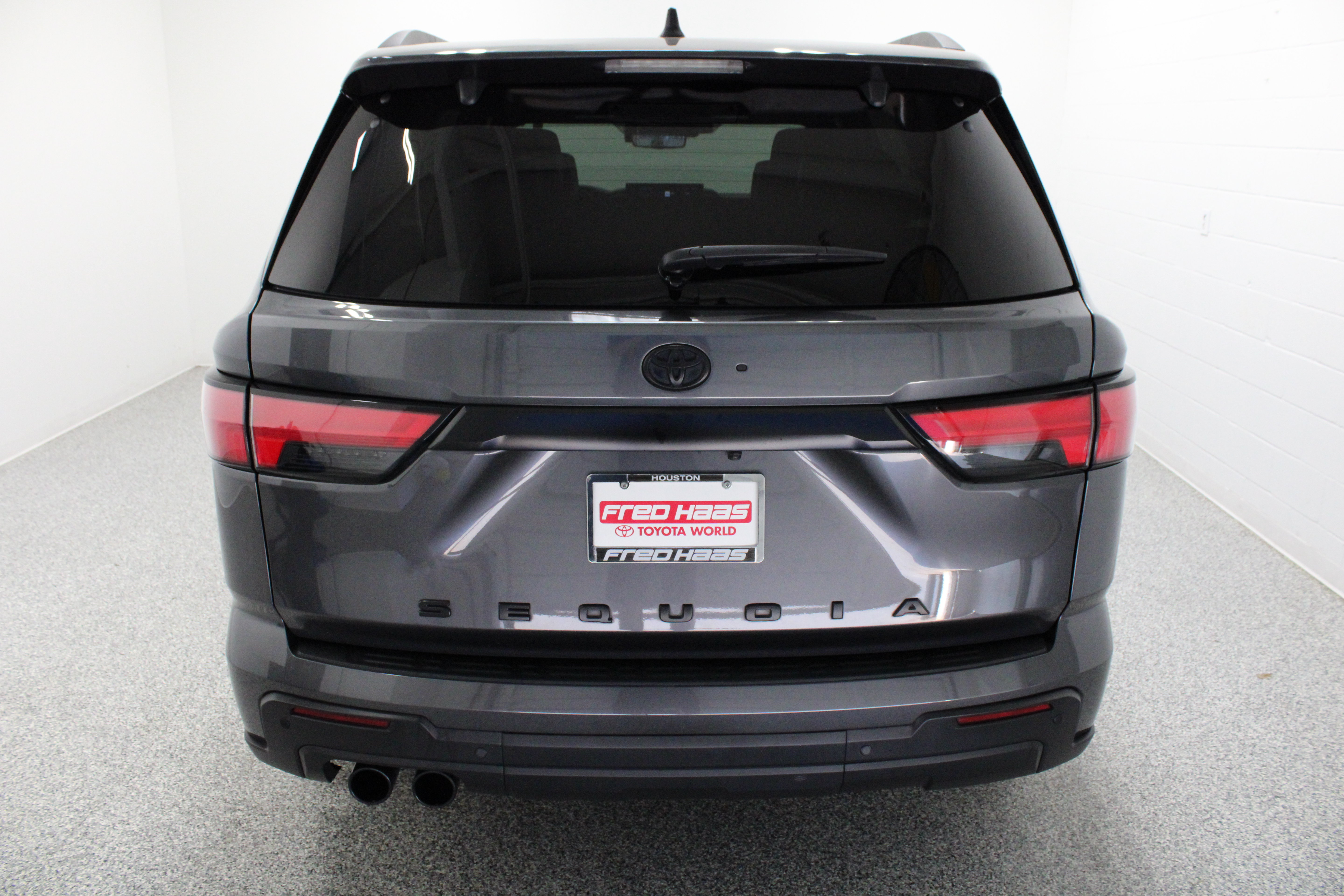 Used 2024 Toyota Sequoia TRD Pro AWD/4WD image 8