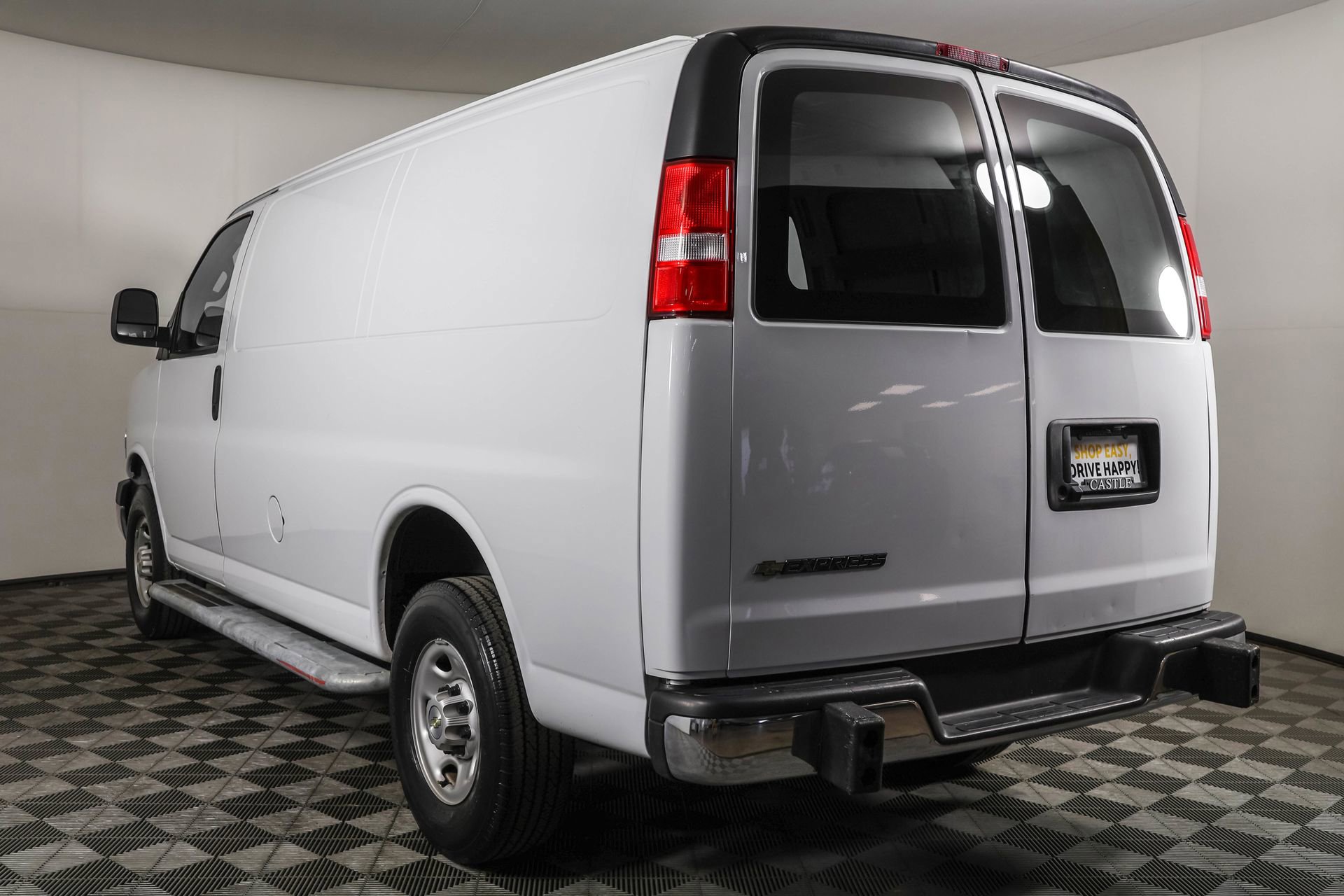 Used 2023 Chevrolet Express 2500 w/ Driver Convenience Package image 17