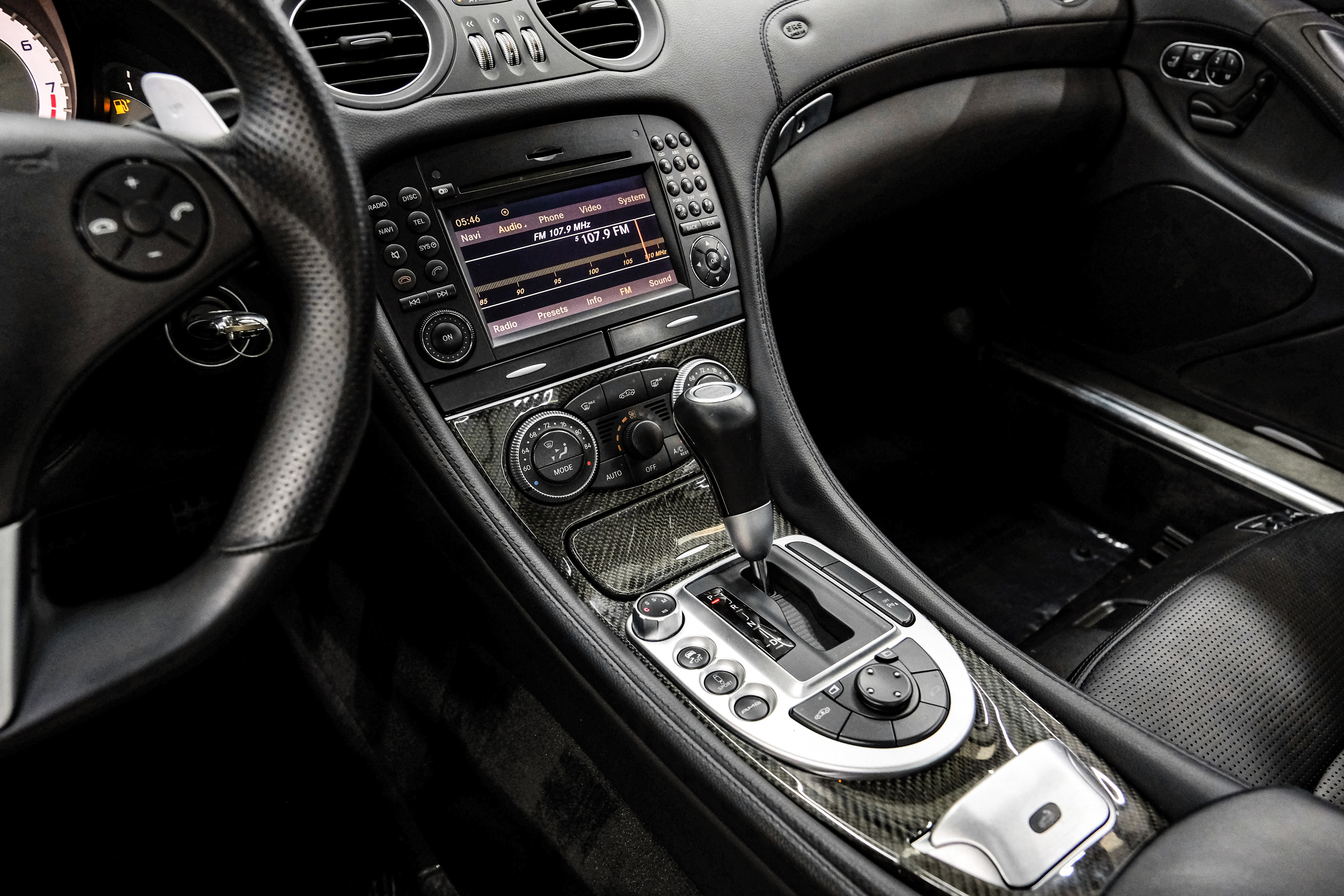 Used 2012 Mercedes-Benz SL 63 AMG image 23