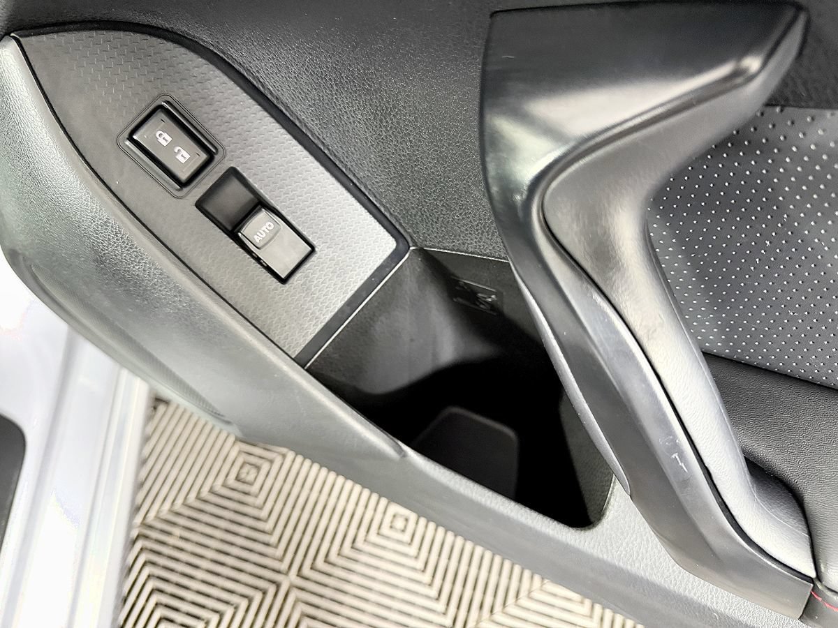 Used 2018 Subaru BRZ Premium w/ Popular Package #2 RWD image 32