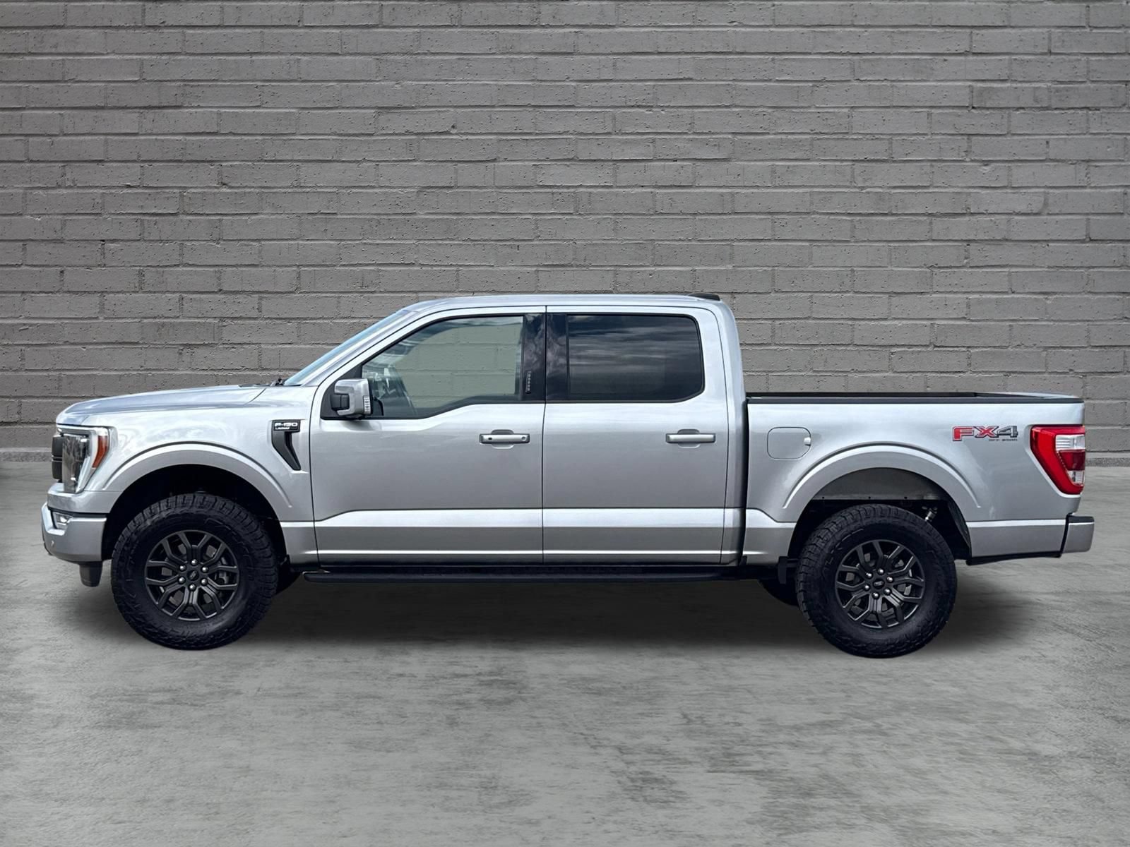 Used 2023 Ford F150 Lariat w/ Equipment Group 502A High AWD/4WD image 5