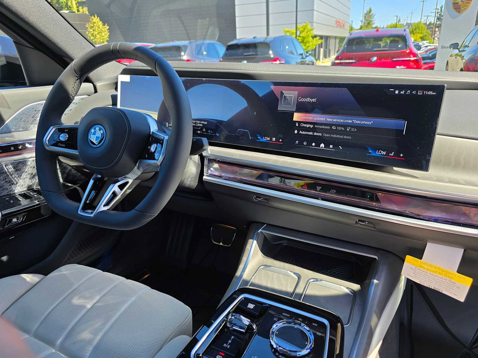 Used 2025 BMW 750e xDrive w/ Executive Package AWD/4WD image 12