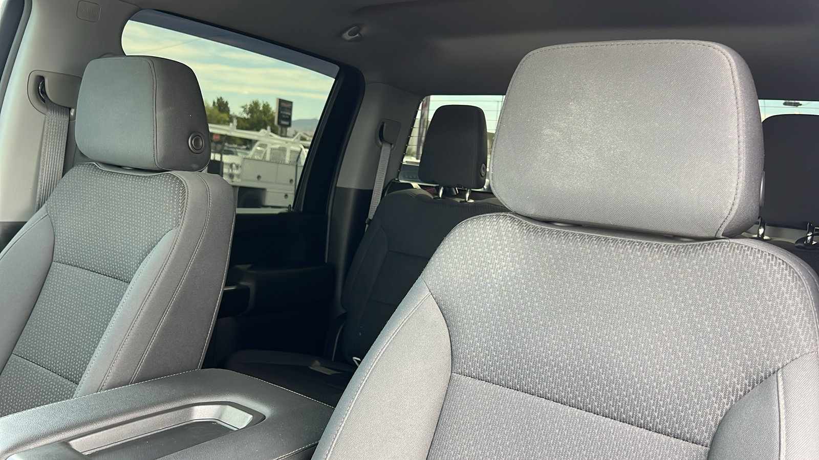Used 2021 Chevrolet Silverado 2500 Custom w/ Custom Convenience Package AWD/4WD image 18