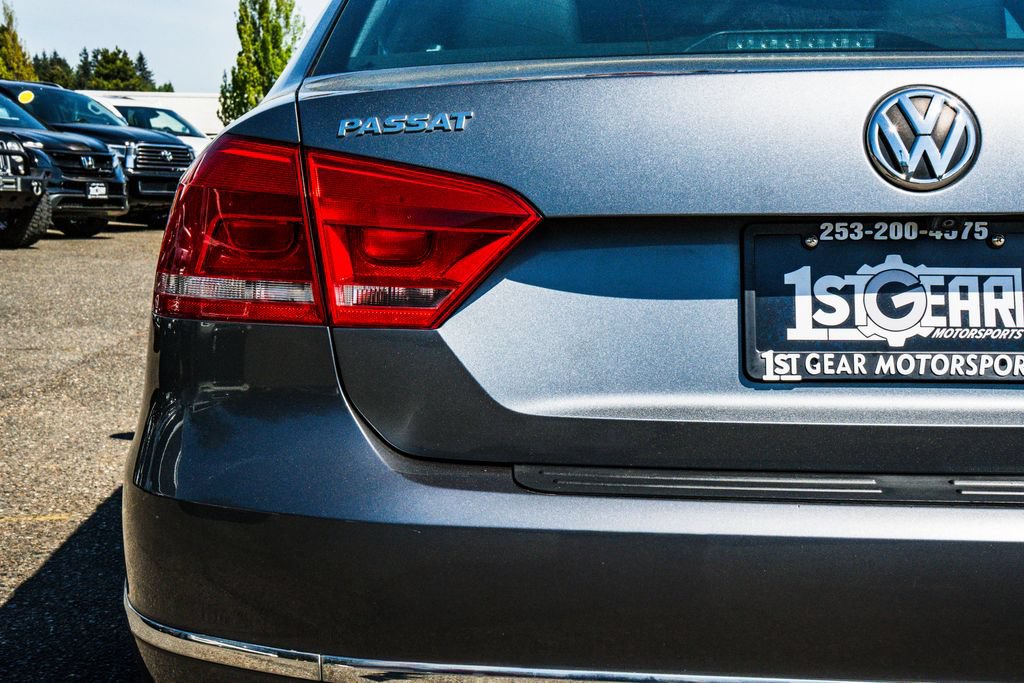 Used 2013 Volkswagen Passat 2.5 SEL Premium FWD image 10