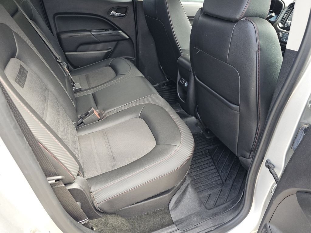 Used 2018 GMC Canyon All Terrain w/ Trailering Package AWD/4WD image 5
