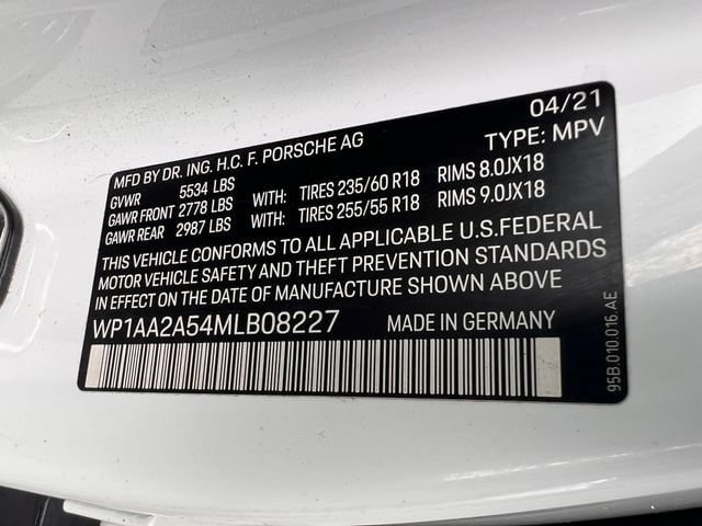 Used 2021 Porsche Macan AWD/4WD image 37