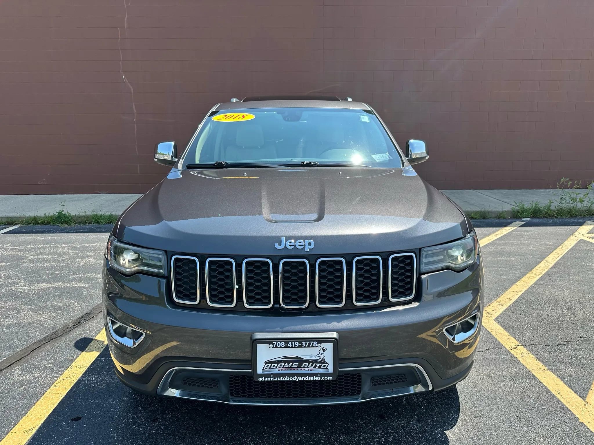 Used 2018 Jeep Grand Cherokee Limited w/ Luxury Group II image 2