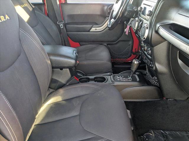 Used 2014 Jeep Wrangler Unlimited Sahara w/ Dual Top Group image 17