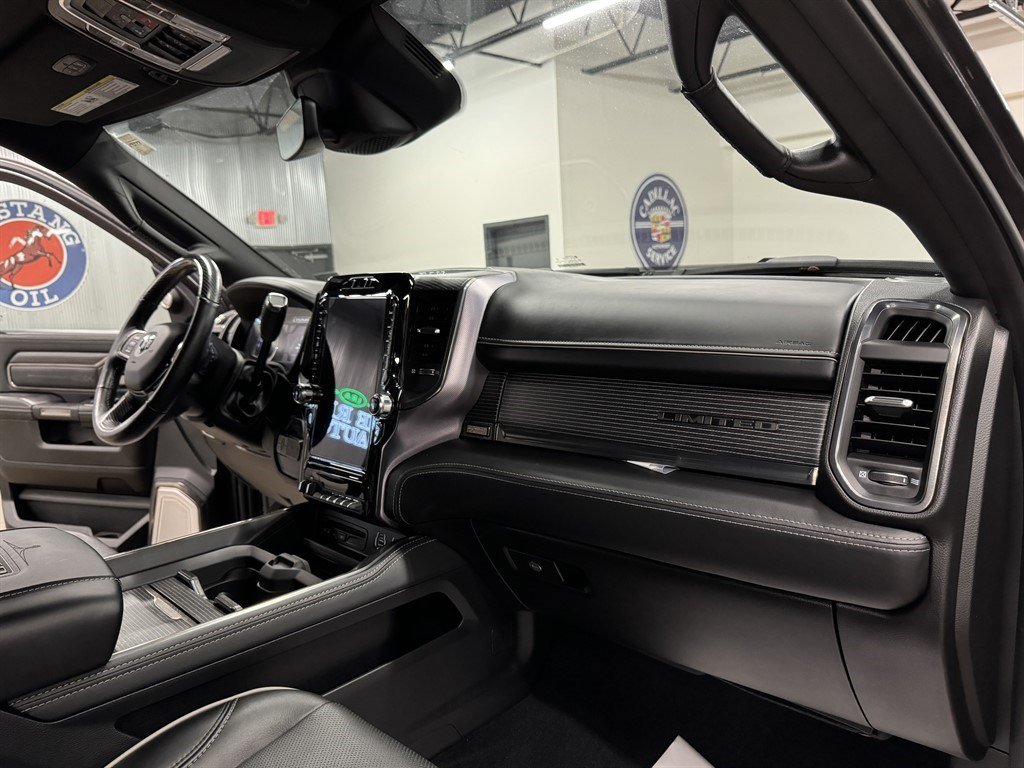 Used 2019 RAM 3500 Limited AWD/4WD image 39