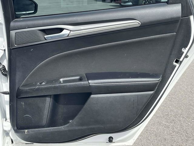 Used 2019 Ford Fusion SE image 22