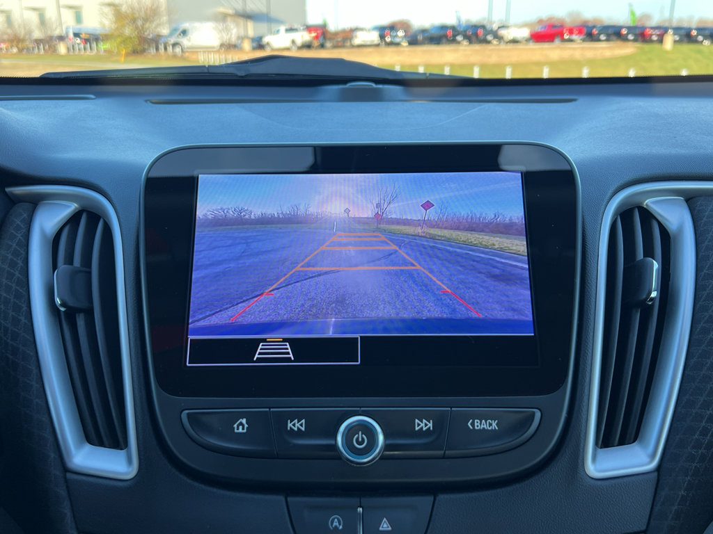 Used 2024 Chevrolet Malibu LT image 26