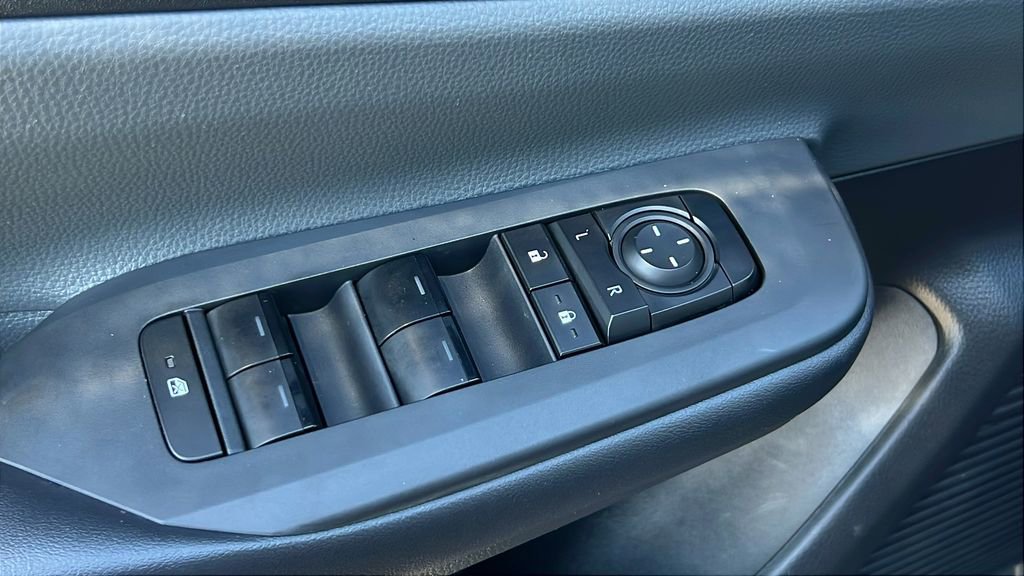 Used 2024 Toyota Prius LE image 27