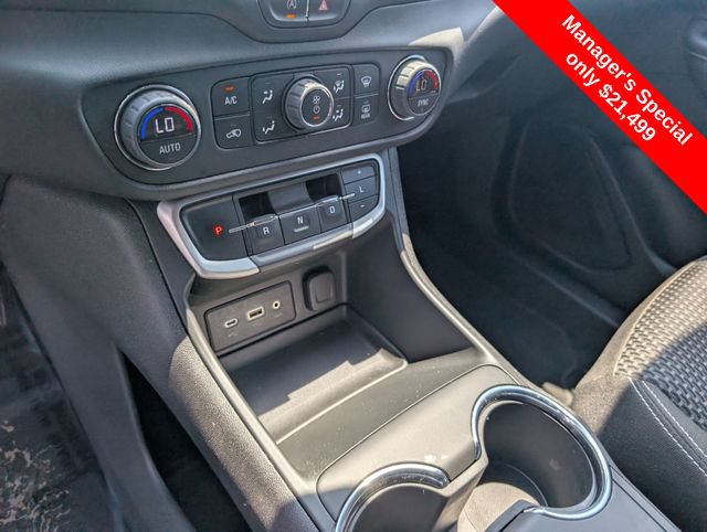 Used 2022 GMC Terrain SLE w/ Driver Convenience Package FWD image 20