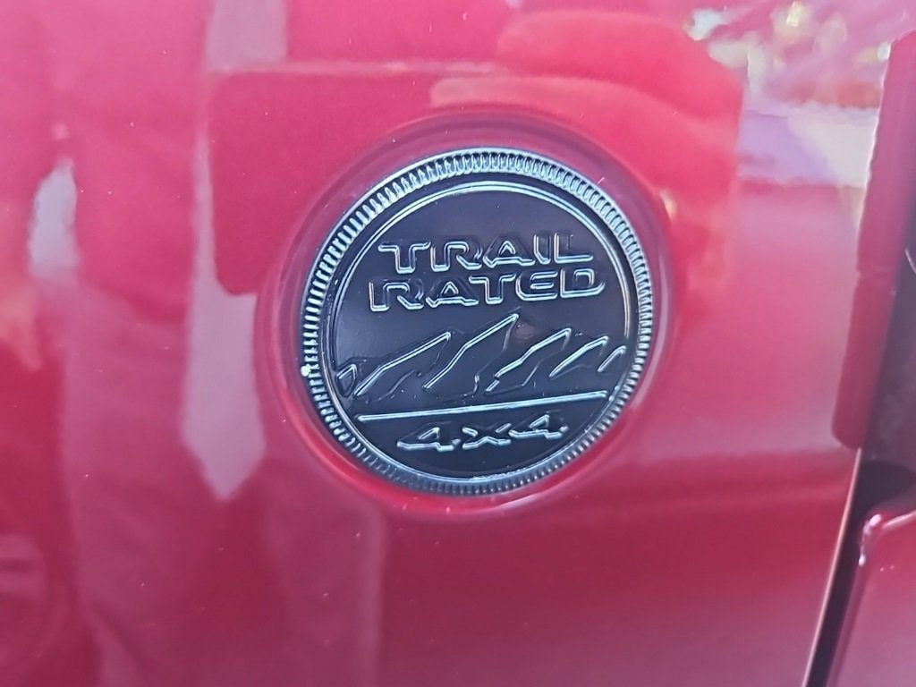 Used 2022 Jeep Wrangler Willys image 5