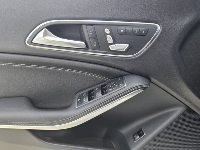 Used 2018 Mercedes-Benz CLA 250 image 26