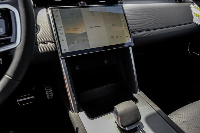 New 2026 Land Rover Discovery Sport Landmark AWD/4WD image 30