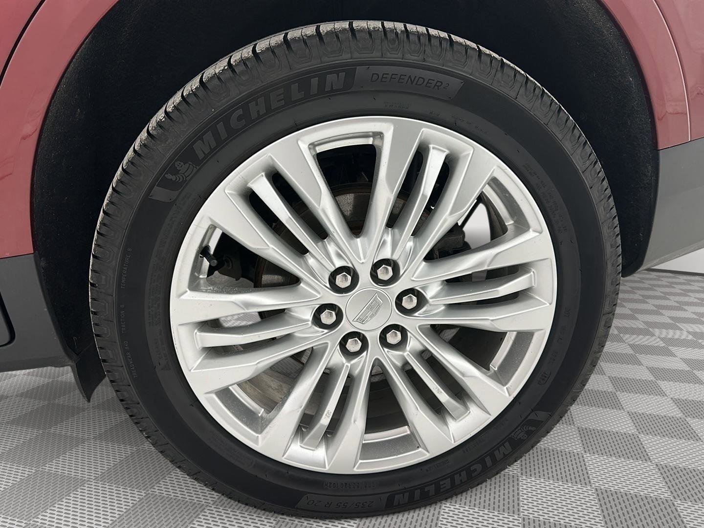 Used 2018 Cadillac XT5 Premium Luxury w/ Driver Assist Package image 32