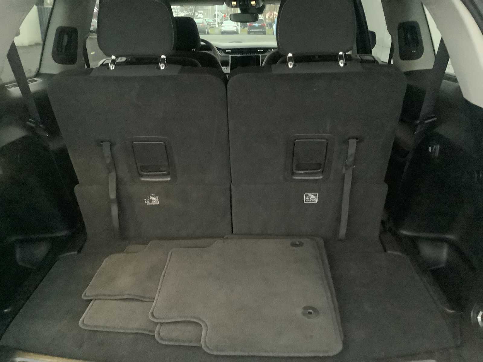 Used 2023 Jeep Grand Cherokee L Laredo image 14