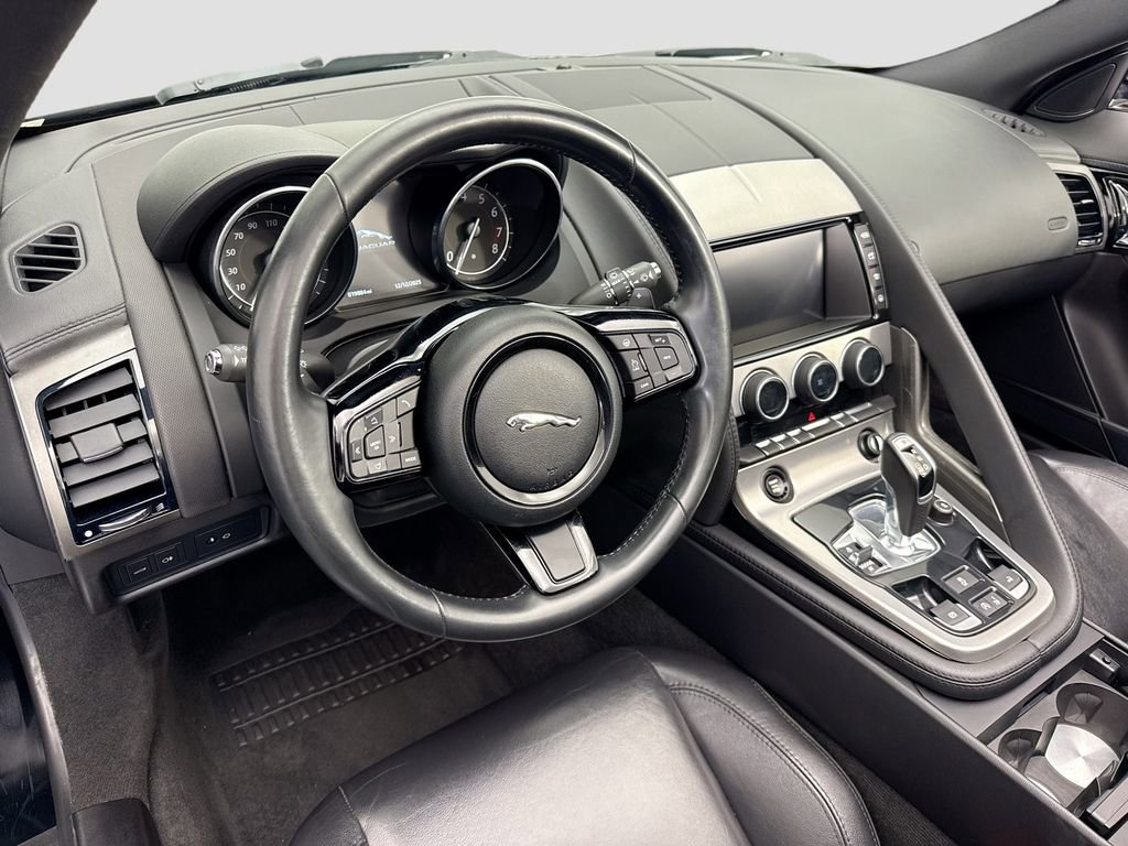 Used 2016 Jaguar F-TYPE Convertible image 9