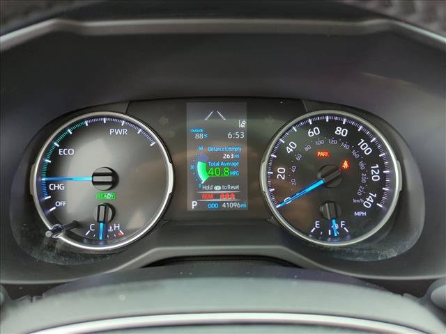Used 2022 Toyota RAV4 XLE Premium AWD/4WD image 11