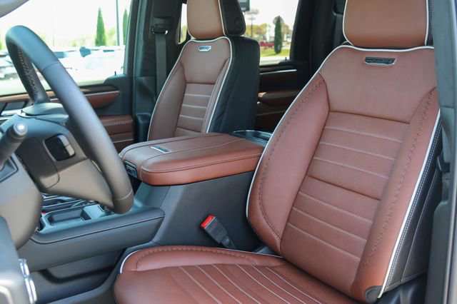 New 2026 GMC Sierra 2500 Denali Ultimate AWD/4WD image 17