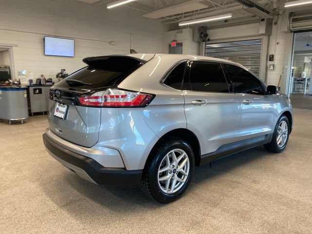 Used 2022 Ford Edge SEL AWD/4WD image 5